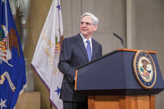 2048px-Attorney_General_Merrick_Garland_delivers_remarks_to_DOJ_employees (1)