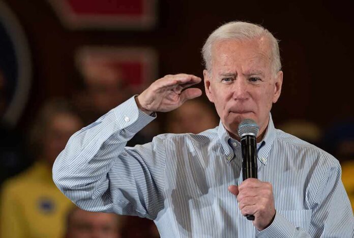 1641343315 featured image Man holding microphone making a gesture while speaking